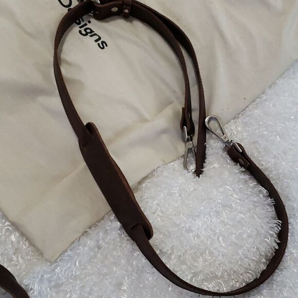 3 In 1 Handmade Leather Bag by Deja Designs - Picture 4 of 7